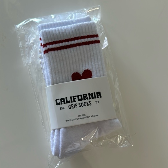 The Heart Sock from California Grip Socks - Picture 2 of 3